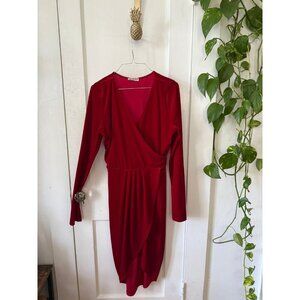 Fashion nova women’s size large red suede dress